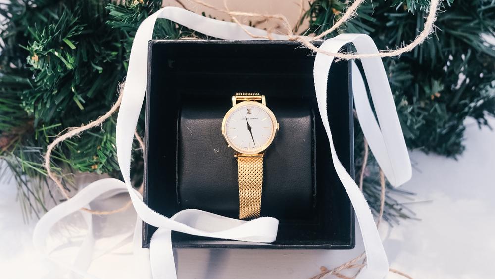 Larsson & Jennings Lugano 26mm in gold